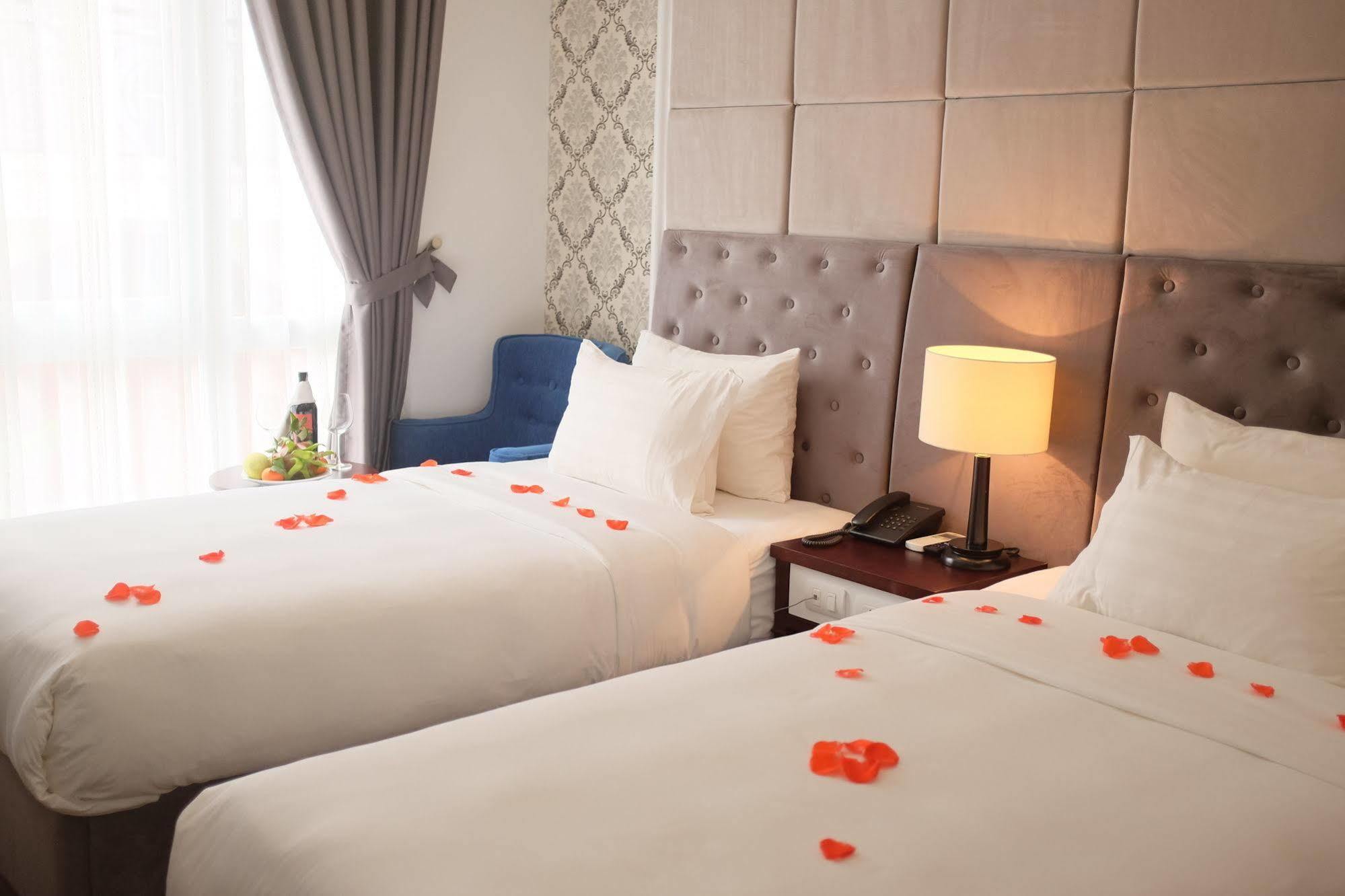 Skyline Hanoi Hotel Bagian luar foto